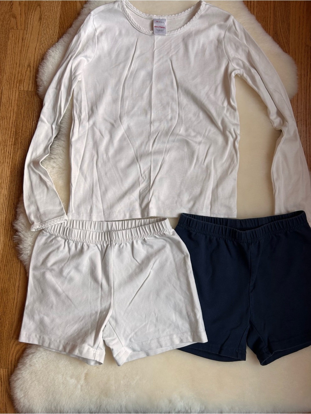 Hanna Andersson lot of shirt and shorts 10